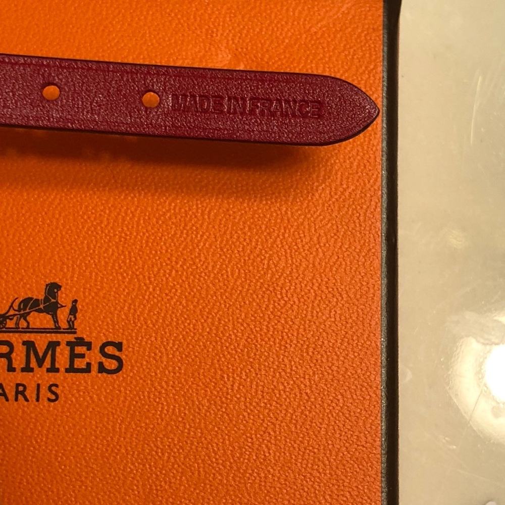 NEW & AUTHENTIC HERMES BRACELET ETRIER D TOUR RED - Picture 3 of 3